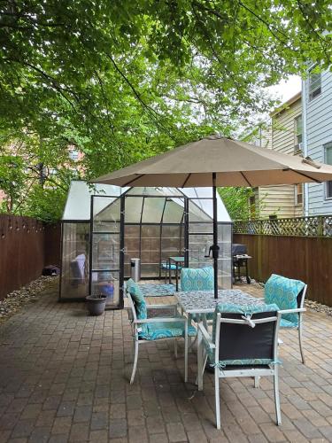 Magnolia Stay near New York City in เจอร์ซีย์ ซิตี้ (NJ)