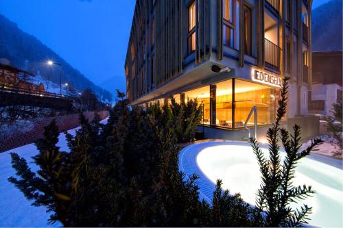 Mountain Design Hotel Eden Selva - 온수 욕조