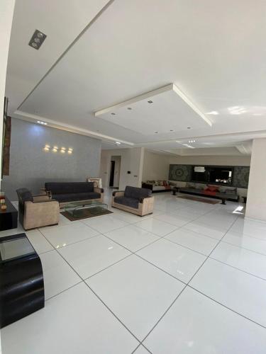 Wonderful 6 bdrms villa with pool MH63040 in Essalam