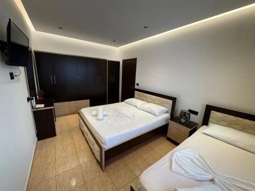 Apartment with Lake View image 7