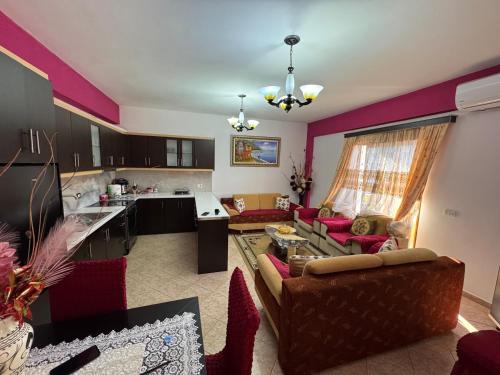 Apartment with City View image 10