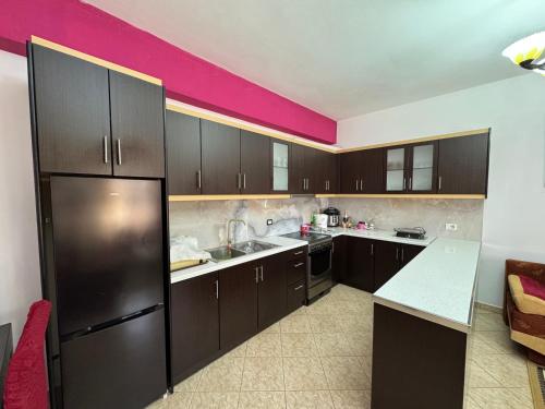 Apartment with City View image 9