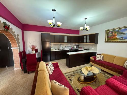 Apartment with City View image 8