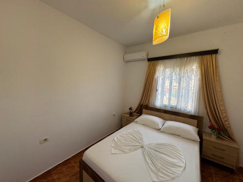 Apartment with City View image 6