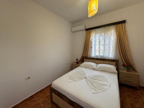 Apartment with City View image 5