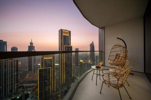 Elegant 2BR Apartment near Burj Khalifa, Downtown Dubai, Dubaj