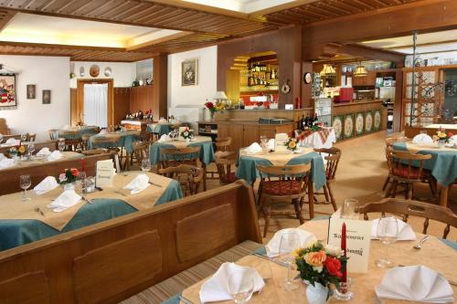 Kirchenwirt – Velden, CA
