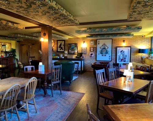 餐廳, 包爾旅館 (The Bowl Inn) in 查靈