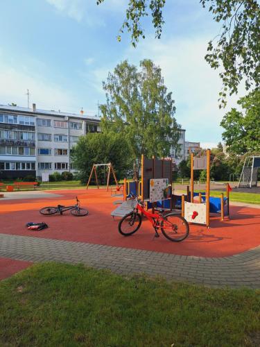 kinderspeeltuin, DUBULTI apartment in Jaundubulti