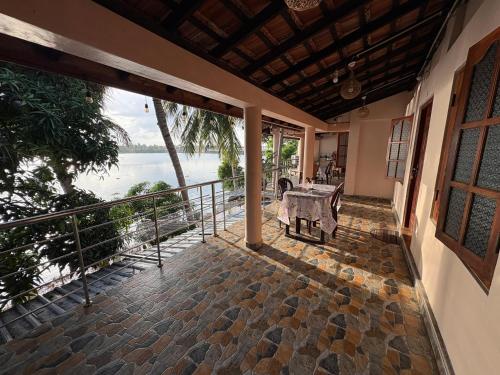 Lagoon Breeze Resort in Batticaloa