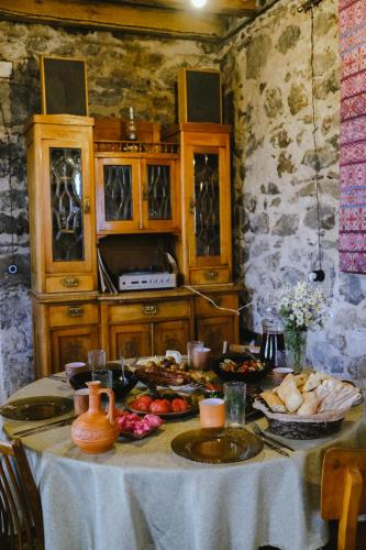 Restaurant, Native Hatis Mount Eco Resort in Abovyan