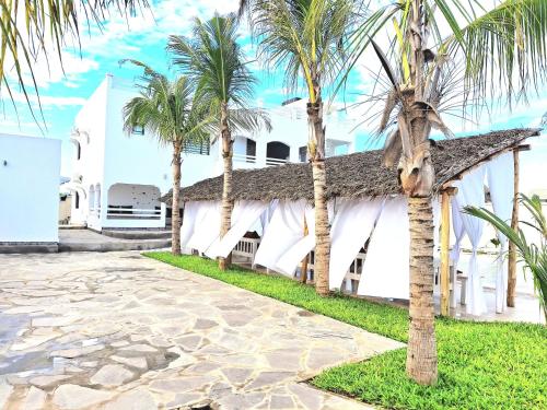 Villa SunShine exclusive in วาตามู