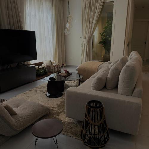 Condo with self check in in alrabi