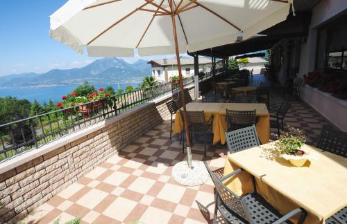 Balcony/terrace, Hotel San Remo in San Zeno di Montagna