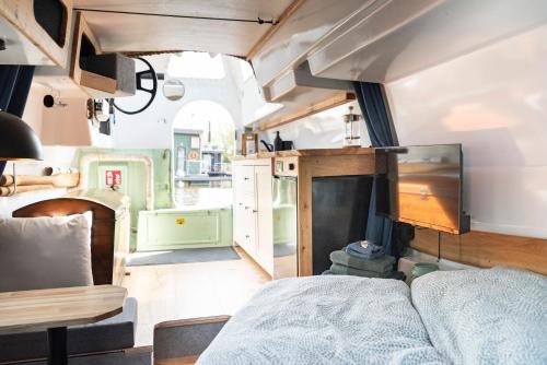 Ausgbebautes Rettungsboot ARDSCHE NOAH, Hamburg (photo 7)