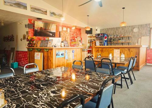 Cozy Corner Motel & Restaurant  in Haines Junction (YT)