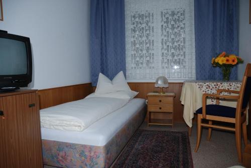 1 twin bed