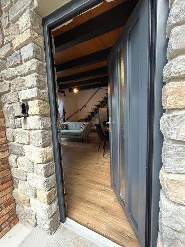 Kuća za odmor LO (Kuca za odmor LO) in 古特里維