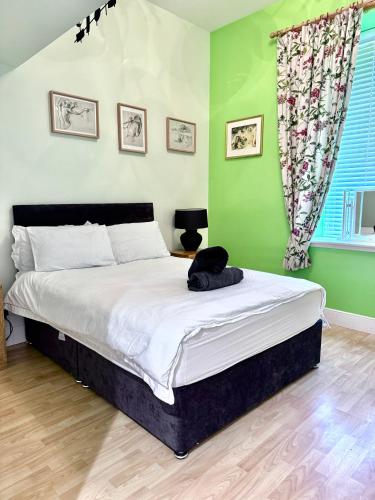 Spacious Iconic Lesmurdie House 2 bed, free WiFi and Parking in ايلجين