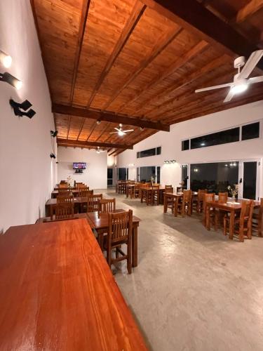 Las Lomas Suites & Spa in 查斯哥穆斯