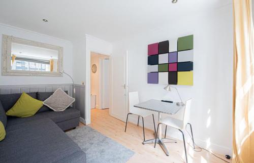 Bright Apt in Heart of Soho