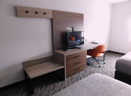 Quality Inn Pontiac - image 7