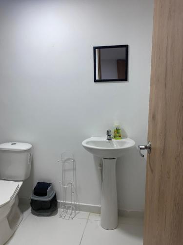 Apartamento Alameda del Rio - image 4