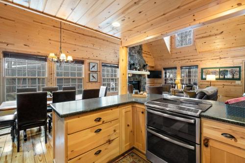 Timber Nest Goshorn lake dock pool town HOT TUB - image 10