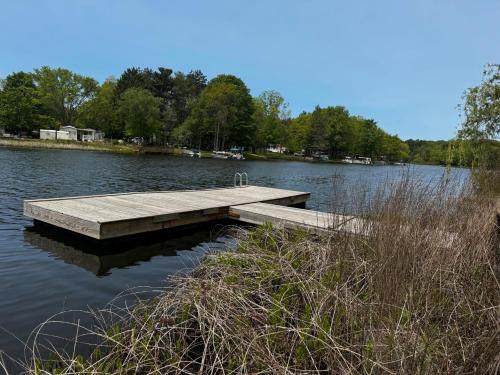 Timber Nest Goshorn lake dock pool town HOT TUB - image 11