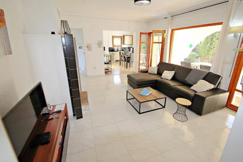 Emma - sea view holiday home with private pool in Benissa - image 5