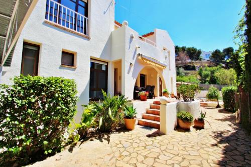 Emma - sea view holiday home with private pool in Benissa, Бениса (фото 7)