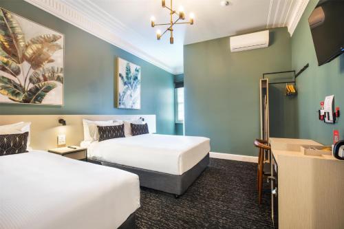 Nightcap at Pymble Hotel Room Type - Standard Triple Room