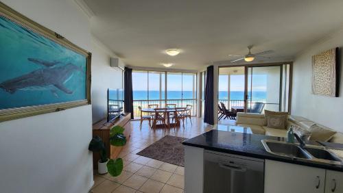 Whale Watch Ocean Beach Resort - Gold Coast