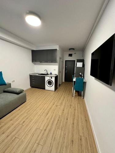Sunny Studio, Constanţa