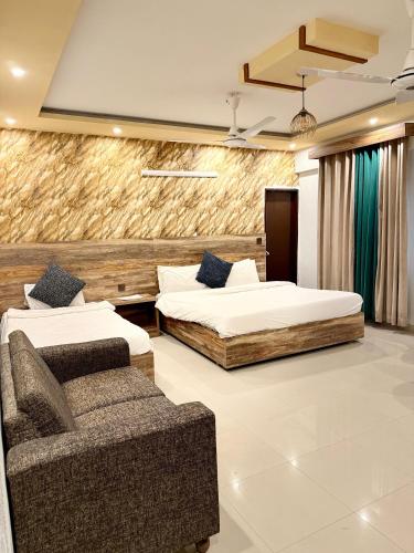 Executive Triple Room image 4