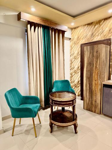 Executive Triple Room image 2
