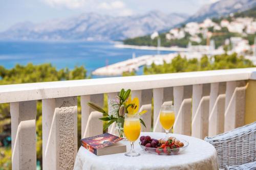 Superior Twin Room with Balcony and Sea View