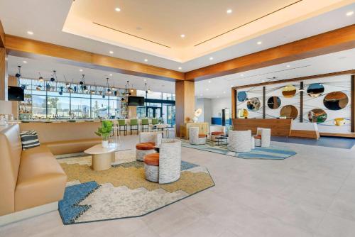 Cambria Hotel Burbank Airport in Burbank, USA