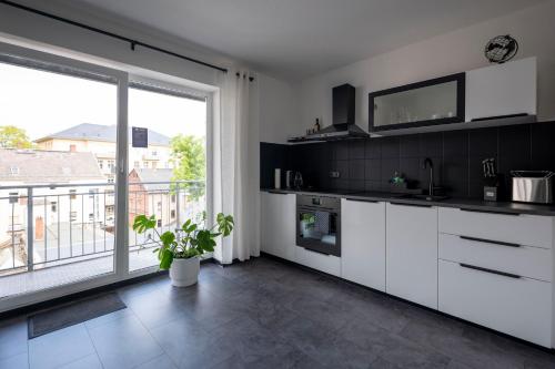 Black & White Apartment - Balkon, Netflix, Nespresso, Zentral, Messe, Chemnitz (photo 5)