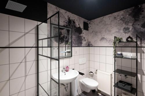 Black & White Apartment - Balkon, Netflix, Nespresso, Zentral, Messe, Chemnitz (photo 4)