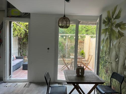 Létesítmények, Jungle in Saint Mandrier Sur Mer