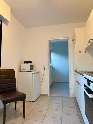 Kjøkken, Apartment & Unterkunft GHARS in Wiesbaden