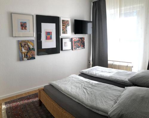 One-Bedroom Apartment image 1