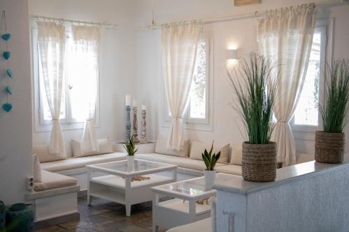 Hotel Manos - image 10