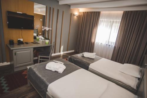 Hotel Opal Art - image 7