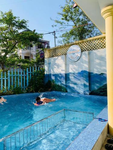 Van Homestay & Villa