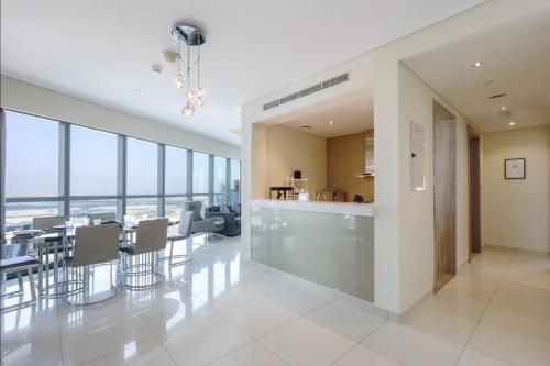 Stylish 2BR Paramount Apt Near Downtown, Dubai (Foto 5)