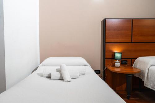 Basic Triple Room image 2