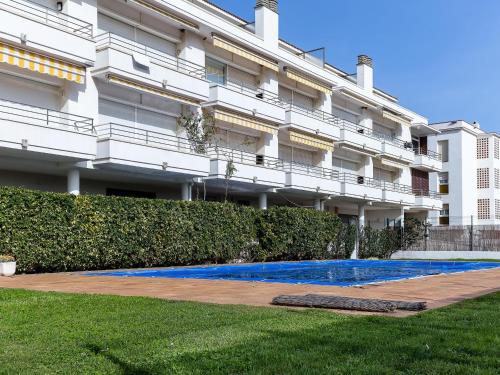 Ático en Primera Línea para 6 con Terraza y Piscina Común - ES-228-60 (Atico en Primera Linea para 6 con Terraza y Piscina Comun - ES-228-60) in Puerto de la Selva