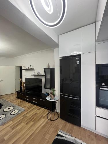 Apartment with View and Balcony image 2